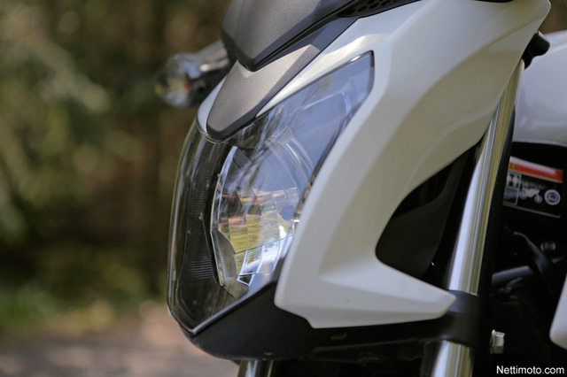 Honda CB650F – Hornetin manttelinperijä Honda CB650F – Hornetin manttelinperijä