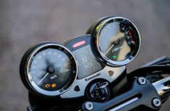 Kawasaki Z900RS – Voimaa vanhoissa kuorissa