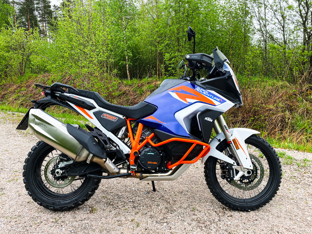 KTM 1290 Super Adventure R – Kaupungissa on uusi sheriffi KTM 1290 Super Adventure R – Kaupungissa on uusi sheriffi