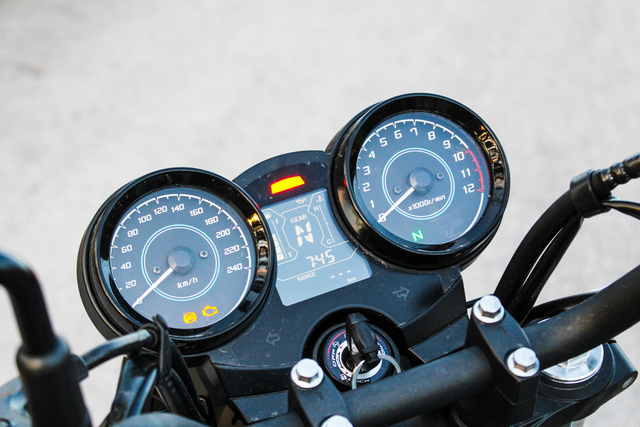 Kawasaki Z 650 RS – Rennompi retroherkku