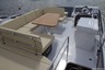 Grandezzan lippulaiva on edustava flybridge-vene