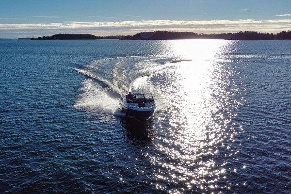 Yamarin Cross 62 V MAX - lisää tehoa ja tyyliä