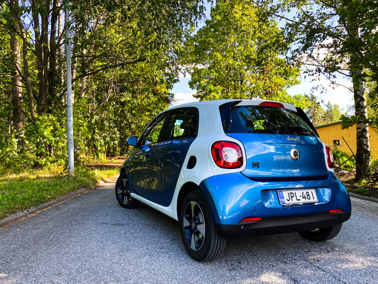 Smart EQ ForFour – Pienesti sähköllä