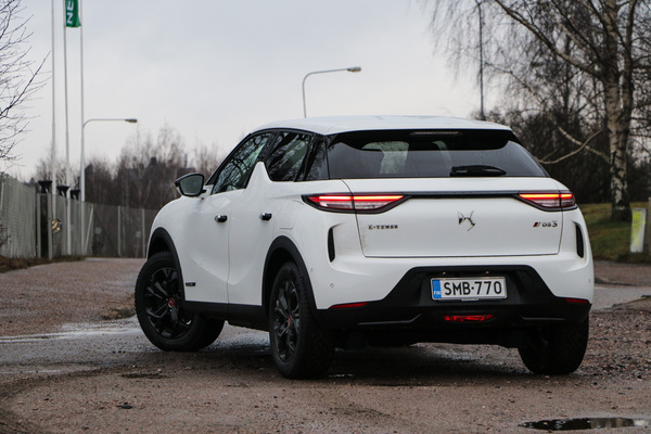 DS3 Crossback E-Tense – Luksusta sähköllä