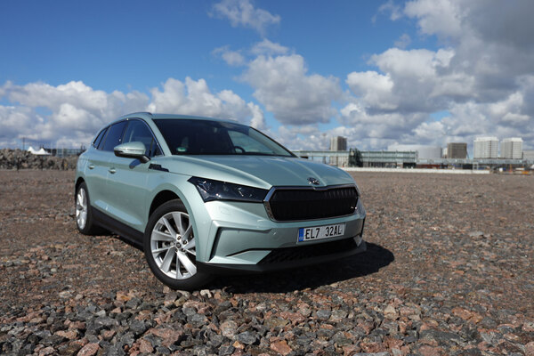 Skoda Enyaq iV - Sähköautojen kilpailu kovenee