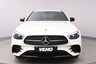 Klassikon uudet vaatteet - millainen on Mercedes-Benz E ladattavana hybridinä?