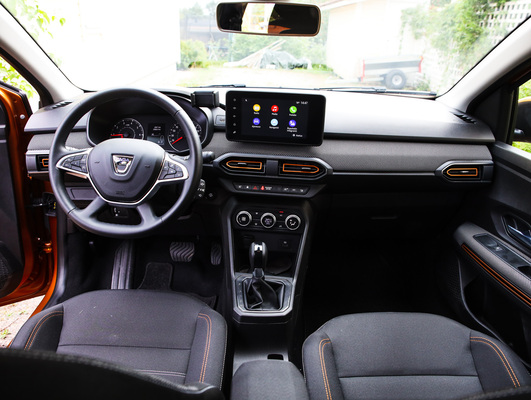 Dacia Sandero Stepway – Halvalla crossover-kantaan