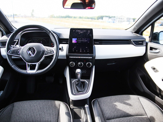Renault Clio E-TECH Hybrid – Pihistelevä puolihybridi