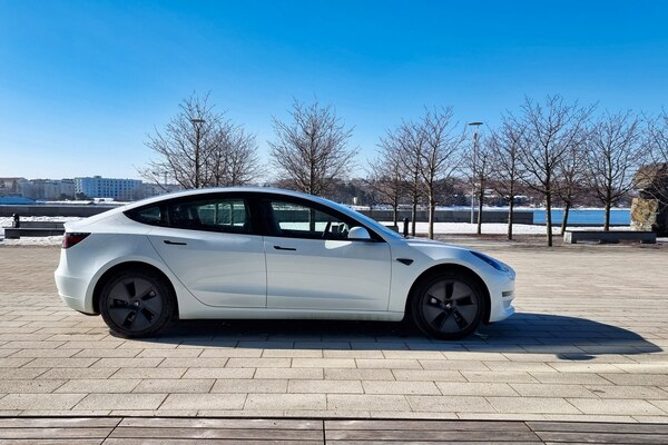 Tesla Model 3 Standard Range Plus - Energiatehokkuutta suorituskyvyllä