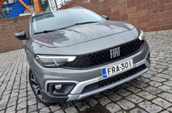Fiat Tipo Cross - huonon tien taitaja