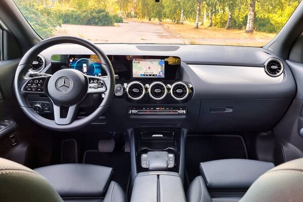 Tilava ja taloudellinen Mercedes-Benz GLA tarjoaa ensiluokkaista ajomukavuutta
