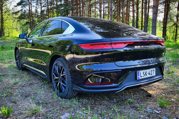 BYD Han - loistoauto kiinalaisittain