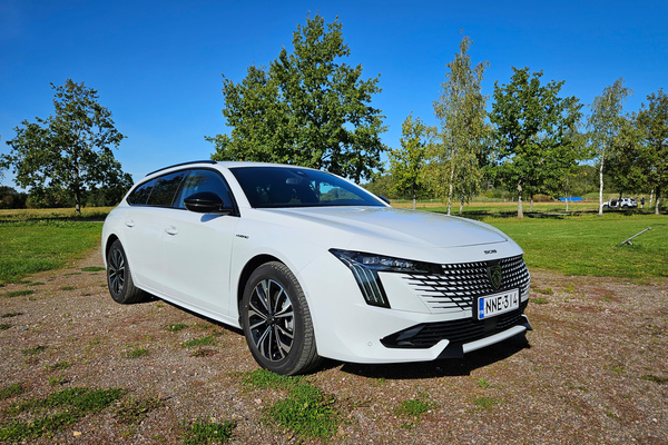 Peugeot 508 SW - Farmari ranskalaisittain Peugeot 508 SW - Farmari ranskalaisittain