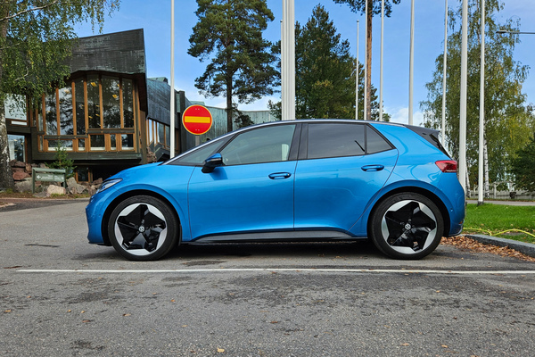 Volkswagen ID.3 - Hyvä auto kovalla hinnalla Volkswagen ID.3 - Hyvä auto kovalla hinnalla