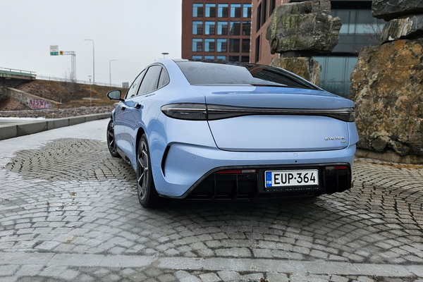 Koeajo: BYD Seal - Sporttinen sähkösedan Kiinasta Koeajo: BYD Seal - Sporttinen sähkösedan Kiinasta