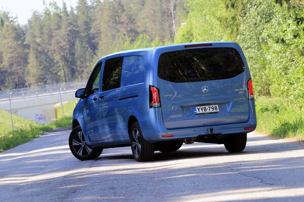 Koeajo: Mercedes-Benz Vito on luksustyökalu paremmalle putkifirmalle Koeajo: Mercedes-Benz Vito on luksustyökalu paremmalle putkifirmalle