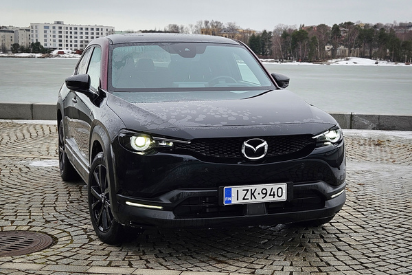 Koeajo: Mazda MX-30 R-EV - sähköllä ja Wankelin varmistuksella
