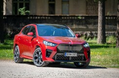 BMW iX2 xDrive30 – Sähköneliveto bränditietoiselle