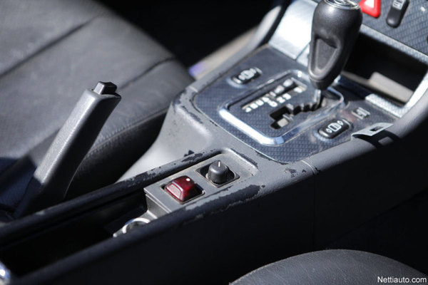 Tyypit: Mercedes-Benz SLK: Rauhallinen roadster Tyypit: Mercedes-Benz SLK: Rauhallinen roadster