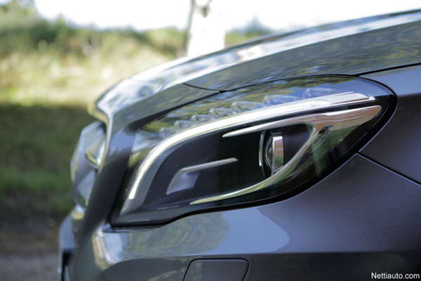 Mercedes-Benz GLA 250 – Luksusluokan katumaasturi Mercedes-Benz GLA 250 – Luksusluokan katumaasturi