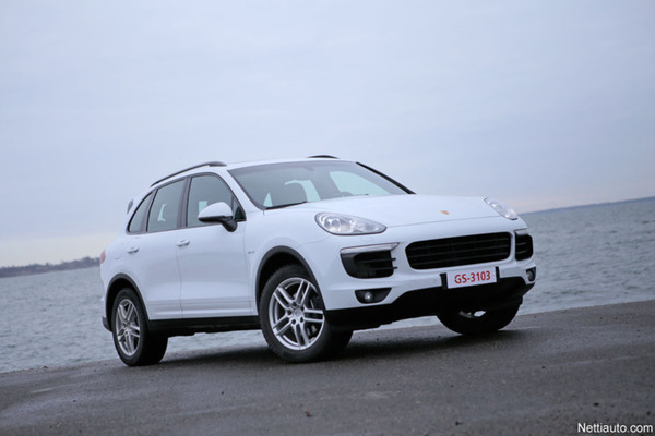 Porsche Cayenne – Urheiluauto katumaasturin kuorissa