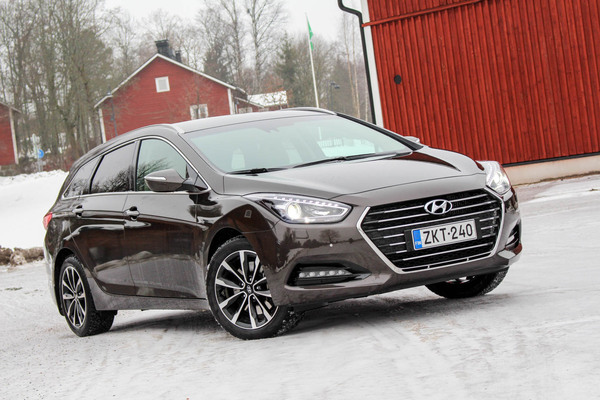 Hyundai i40 Wagon – Kumijalalla Koreasti