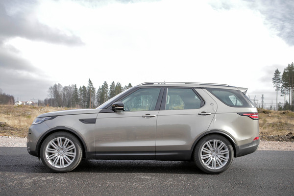 Land Rover Discovery – Brittieleganssia modernilla twistillä Land Rover Discovery – Brittieleganssia modernilla twistillä