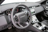 Range Rover Velar – Katumaasturi suoraan catwalkille