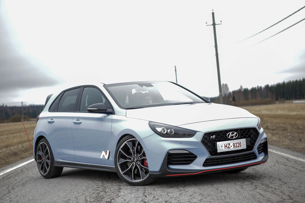 Hyundai i30N – Rallipolulta perheautoksi Hyundai i30N – Rallipolulta perheautoksi