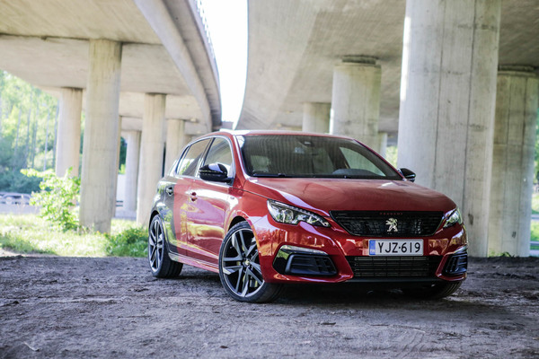 Peugeot 308 GTI – Lievästi päivittynyt kissapeto