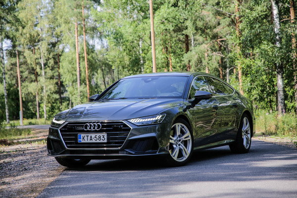 Audi A7 – Oikeista aineksista leivottu coupélimppu