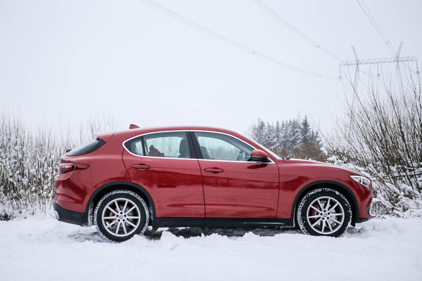 Alfa Romeo Stelvio – Italo nöyrtyi crossoveriksi Alfa Romeo Stelvio – Italo nöyrtyi crossoveriksi