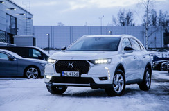 DS 7 Crossback – Kilpasille luksusmerkkien kanssa