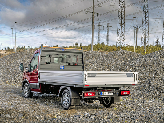 Ford Transit uudistuu Ford Transit uudistuu